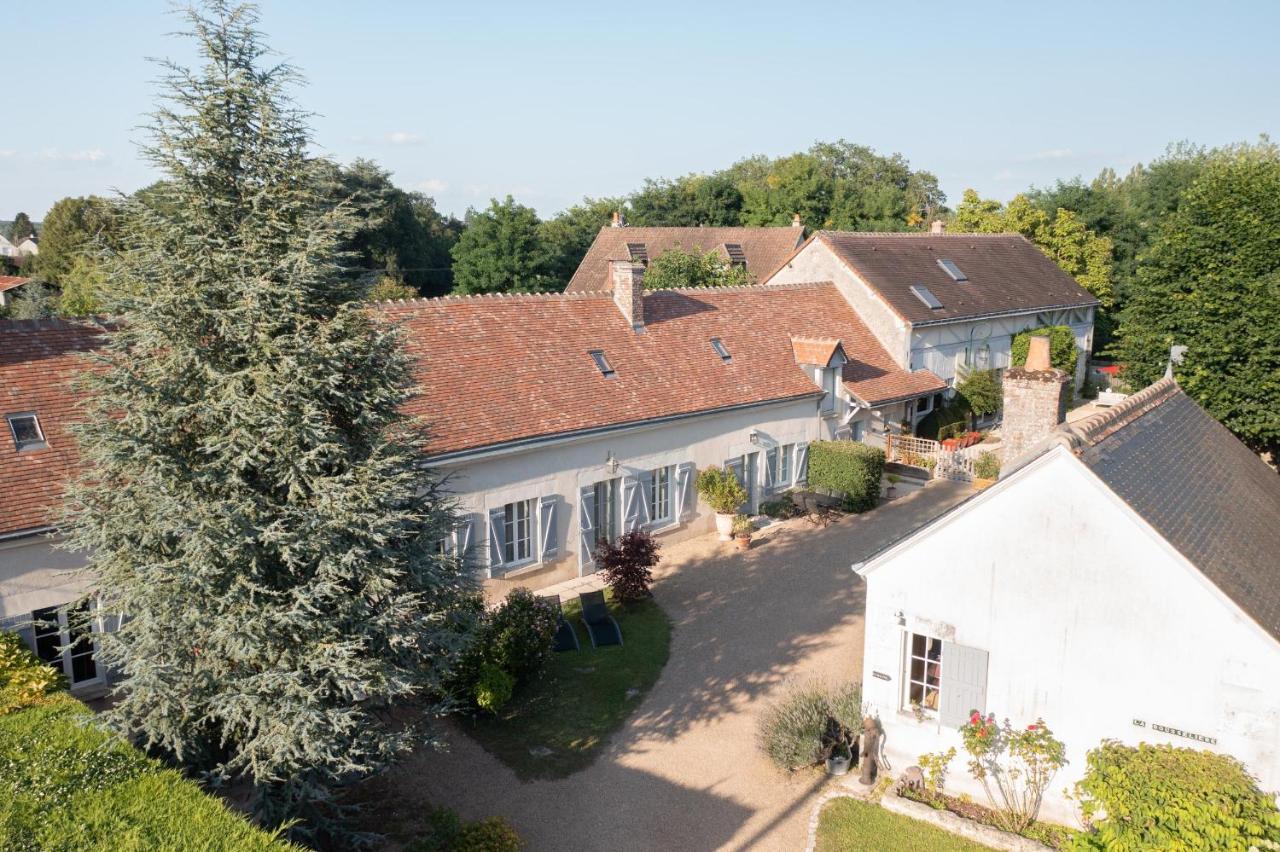 Le Clos De La Rousseliere Francueil Exterior photo